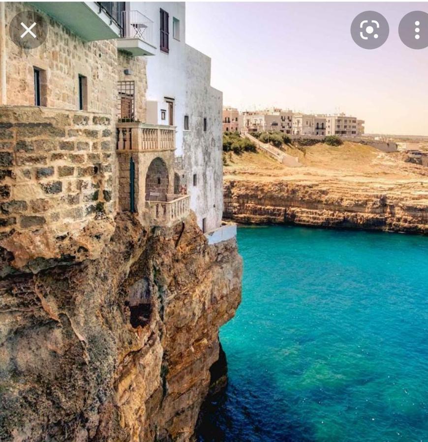 Il Pumo Rosso Villa โปลีญาโนอามาเร ภายนอก รูปภาพ